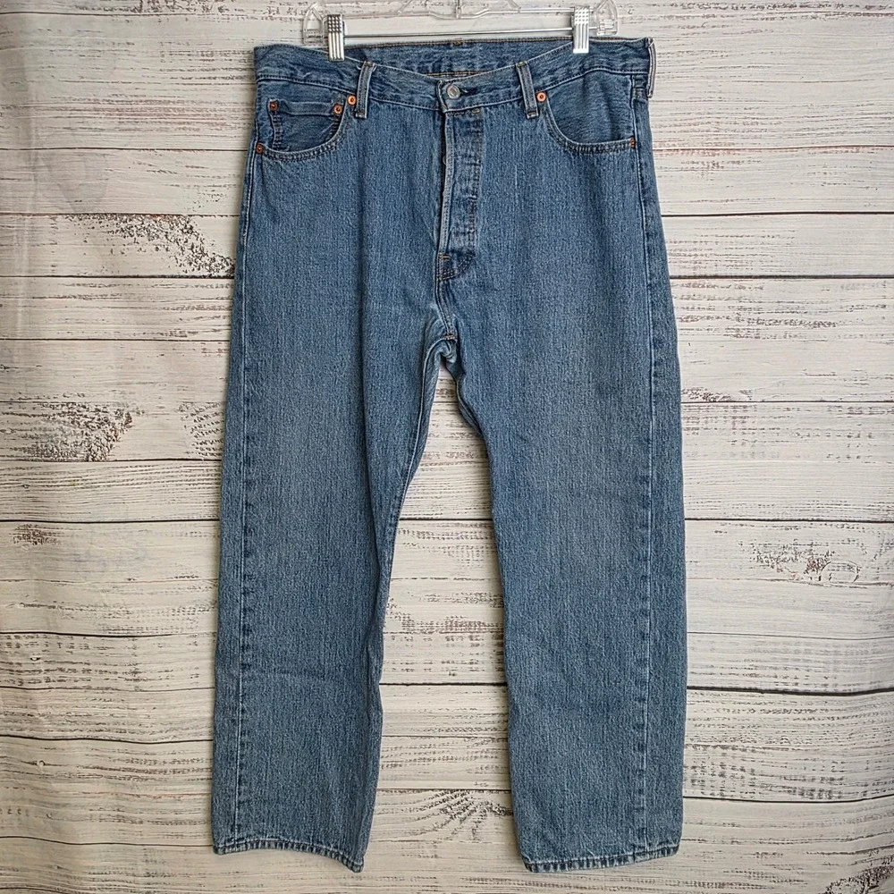 Levis‎ 501 Original Fit Mens Medium Wash Straight Leg Button Fly Jeans 36x30